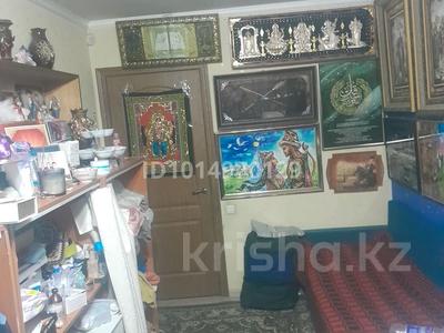 3-бөлмелі пәтер · 59 м² · 1/4 қабат, №8 ш/а. микр — Абая Выше Утеген батыра, бағасы: 42 млн ₸ в Алматы, Ауэзовский р-н