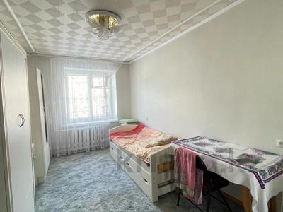 3-комнатная квартира, 57 м², 2/5 этаж, Конституция Казахстана за 22.4 млн 〒 в Петропавловске