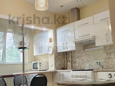2-комнатная квартира · 65 м² · 4/9 этаж, мкр Сайран 2 Д за 300 000 〒 в Алматы, Ауэзовский р-н