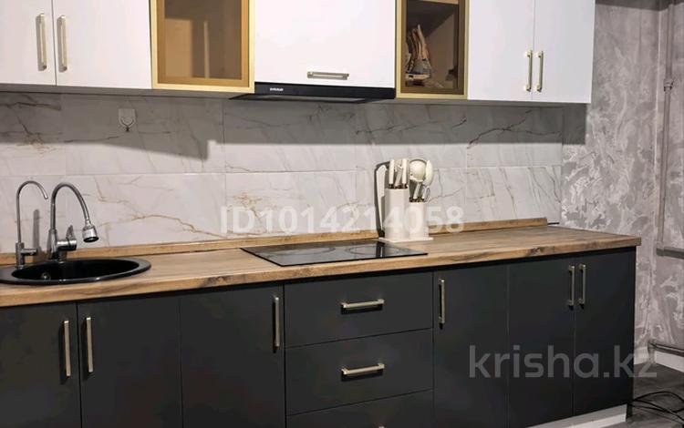 1-бөлмелі пәтер · 44 м² · 1 қабат, Геологов 11, бағасы: 170 000 ₸ в Алматы — фото 2