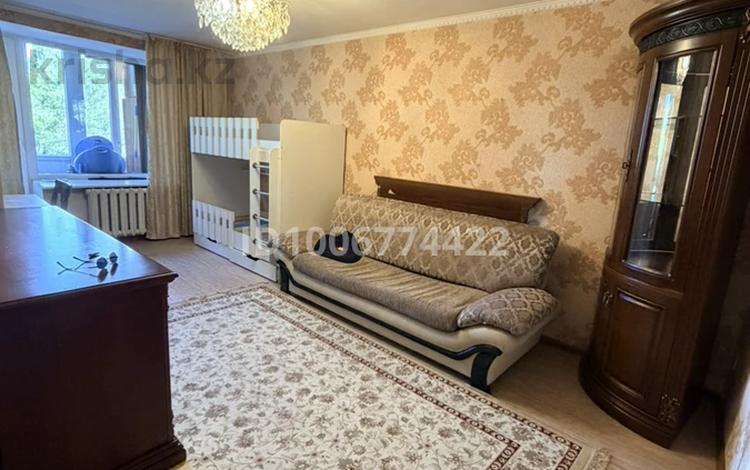 3-комнатная квартира · 57 м² · 2/9 этаж, Абдирова 38 — Маг Юбилейный за 200 000 ₸ в Караганде, Казыбек би р-н — фото 3