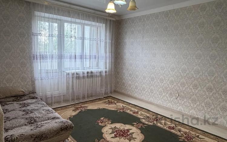 3-комнатная квартира · 37.3 м² · 4/5 этаж, жубановых — напротив двд за 13.5 млн ₸ в Актобе — фото 2