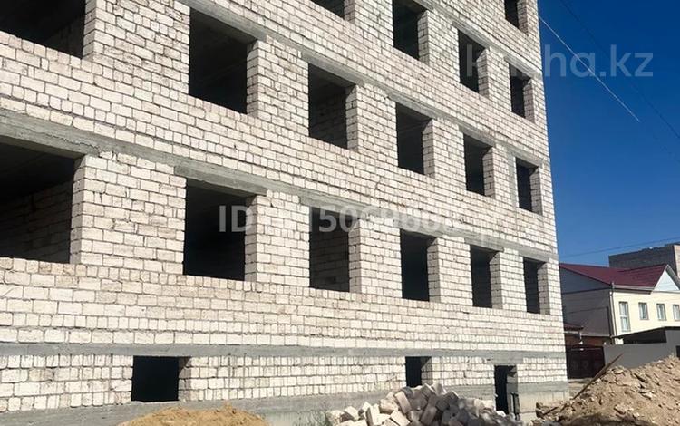 Еркін, дүкендер мен бутиктер · 110 м², бағасы: 12 млн ₸ в Жанаозен — фото 2