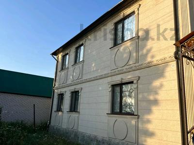 Отдельный дом • 5 комнат • 270 м² • 10 сот., Саяхат нет за 42 млн 〒 в Актобе