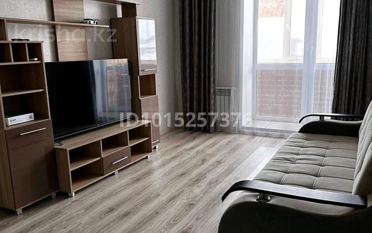 2-комнатная квартира · 70 м² · 1/9 этаж, Микрорайон Береке за 200 000 ₸ в Костанае — фото 2