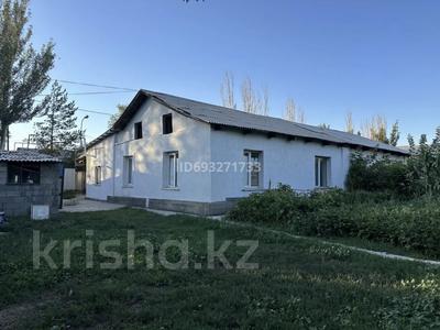 Отдельный дом · 3 комнаты · 100 м² · 8 сот., Мырзабекова 29/2 — Акимата за 18 млн ₸ в Балпыке Би