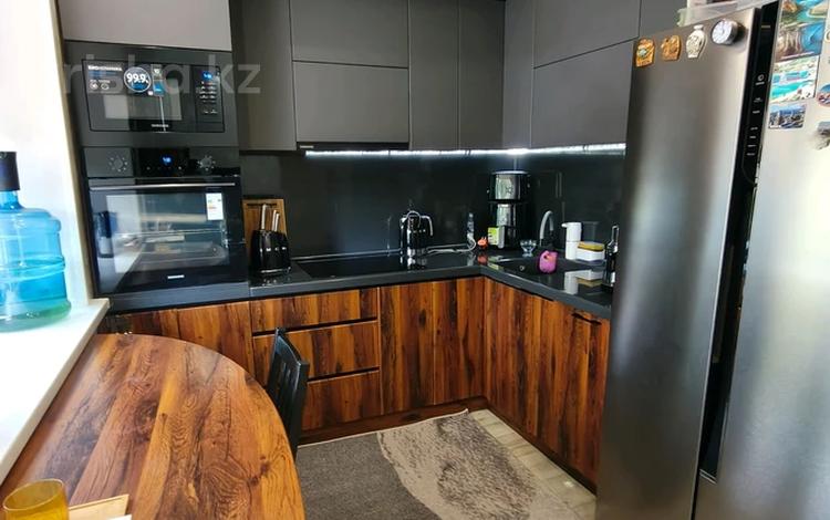 2-комнатная квартира · 53 м² · 3/3 этаж, Караганды за 19 млн ₸ в Темиртау — фото 2