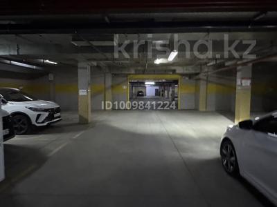 Паркинг · 15 м² · мкр Аксай-5 25 — Бауыржан Момышұлы, Жұбанова за 2.2 млн 〒 в Алматы, Ауэзовский р-н