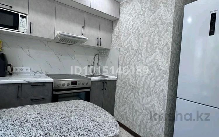 3-комнатная квартира · 62.5 м² · 2/5 этаж, М.Маметовой 22 за 14 млн ₸ в Аксу — фото 2
