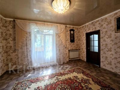 Продажа квартир в Карагандинской обл.: 3-комнатная квартира · 66 м² · 2/2 этаж, ул. Сейфуллина за 9 млн 〒 3-комнатная квартира · 66 м² · 2/2 этаж, ул. Сейфуллина за 9 млн 〒 в Темиртау