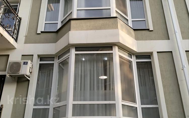 5-комнатная квартира · 175 м², мкр Ерменсай, Жаксылыка Ушкемпирова — 2 минуты от пр.Аль Фараби , престижный район за ~ 160 млн ₸ в Алматы, Бостандыкский р-н — фото 2