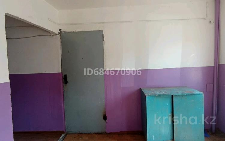 1-бөлмелі пәтер · 18 м² · 1/4 қабат, Титова — Магазин Салем и ИЛИ, бағасы: 7 млн ₸ в  — фото 2