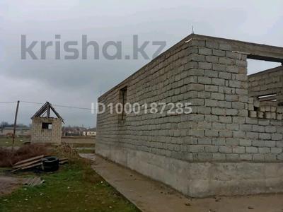 Жеке үй · 7 бөлме · 200 м² · 10 жүзд., Мешіт — (Қайнар бөржар )Қайнар да бітпеген үй сатылады,мешіттің көшесінде, бағасы: 5.5 млн ₸ в Шымкенте