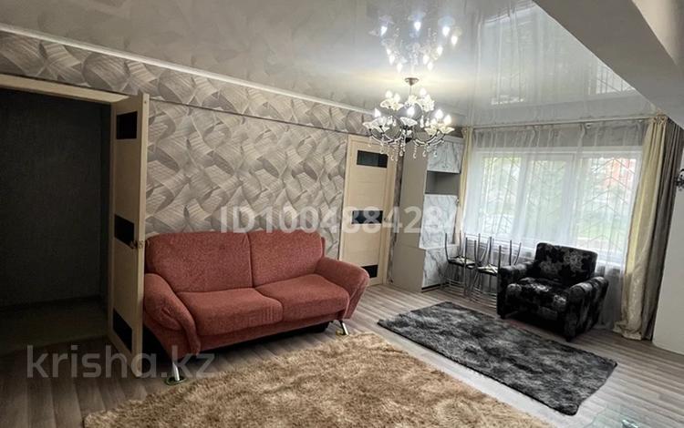 3-бөлмелі пәтер · 58.4 м² · 1/5 қабат, Назарбаева 29/2, бағасы: 180 000 ₸ в Усть-Каменогорске, Ульбинский — фото 2