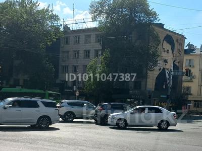 3-бөлмелі пәтер · 54 м² · 2/5 қабат, Республика 28 — Проспект Республики/ угол. ул.Калдаякова, бағасы: 200 000 ₸ в Шымкенте, Аль-Фарабийский р-н