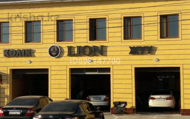 Свободное назначение, офисы, магазины и бутики, склады, азс, автосервисы и автомойки, общепит, салоны красоты, сельское хозяйство, бани, гостиницы и зоны отдыха, медцентры и аптеки, образование, развлечения · 500 м² за 130 млн 〒 в  — фото 2