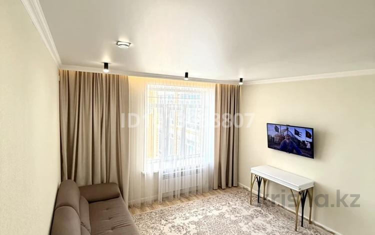 3-бөлмелі пәтер · 64 м² · 5/10 қабат, Ауельбекова 33, бағасы: 35.2 млн ₸ в Кокшетау — фото 2