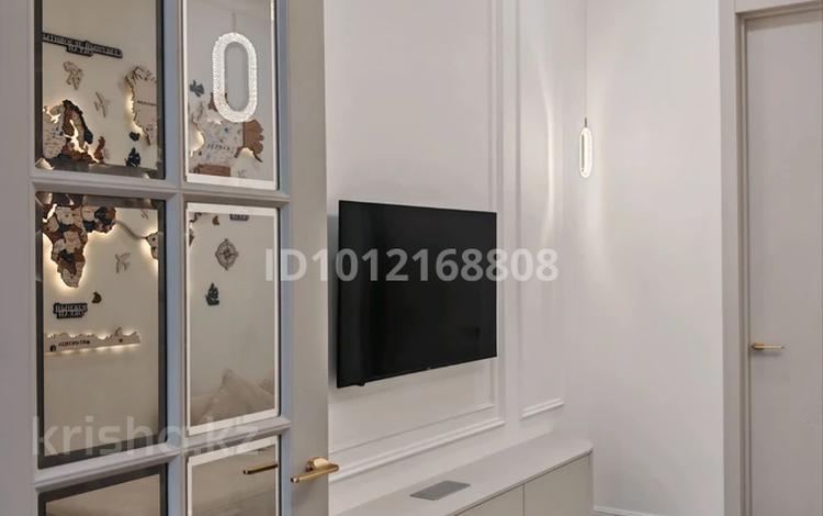 4-бөлмелі пәтер · 133 м² · 2/7 қабат, Керей-Жанибек хандар 44/4, бағасы: 177 млн ₸ в Астане, Есильский р-н — фото 2