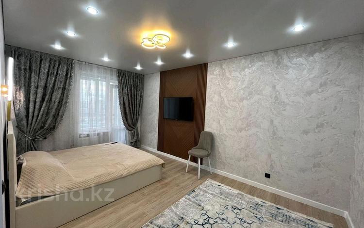 1-комнатная квартира · 39 м² · 10/12 этаж, Байдибек би 115/10 за 220 000 ₸ в Шымкенте, Каратауский р-н — фото 2
