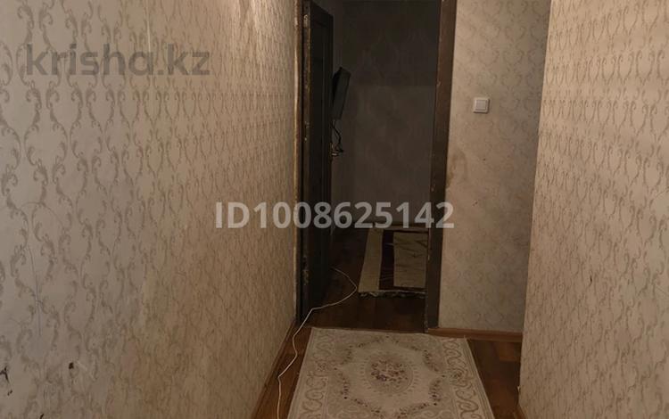 2-комнатная квартира · 60 м² · 4/5 этаж, 8-й микрорайон, Жангельдина 12б 51 — ул Калдаякова,рядом каспи магазин за 150 000 ₸ в Шымкенте, Туран р-н — фото 2