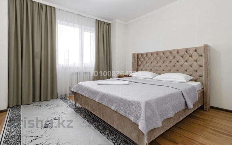 3-комнатная квартира · 105 м² · 10/25 этаж, Абиша Кекилбайулы 270 за 30 000 ₸ в Алматы, Бостандыкский р-н — фото 2