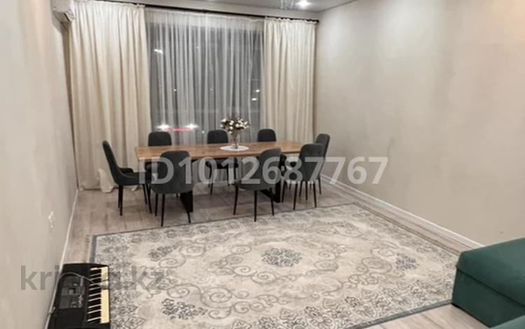 3-бөлмелі пәтер · 105 м² · 5/5 қабат, мкр Старый Аэропорт, Сырым Датова 38, бағасы: 35 млн ₸ в Уральске — фото 2