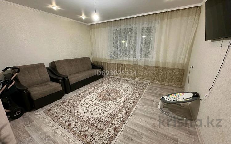 2-комнатная квартира, 54.7 м², 2/10 этаж, Майкудук, Майкудук, мкр Голубые пруды 6 за 22.5 млн 〒 в Караганде, Алихана Бокейханова р-н — фото 2