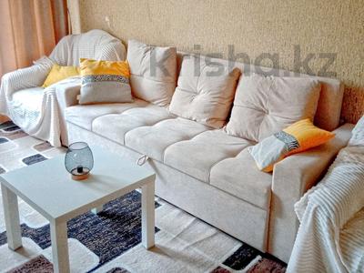 1-комнатная квартира · 33 м² · 3/5 этаж, Казахстан 104 ц рынок, библиотека Пушкина 104 за 11 000 ₸ в Усть-Каменогорске