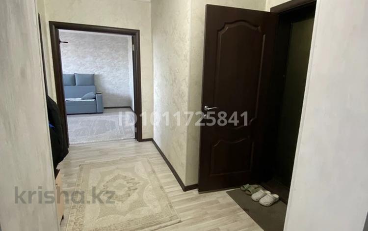 2-бөлмелі пәтер · 65 м² · 9/9 қабат, Дулат Бабатайұлы 24б, бағасы: 30 млн ₸ в Семее — фото 2