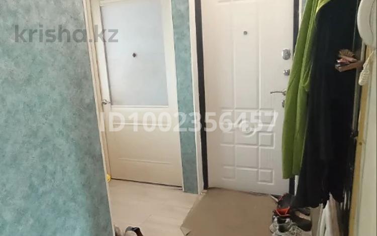 3-комнатная квартира · 64 м² · 3/5 этаж, 8-й микрорайон 15 за 27.5 млн ₸ в Шымкенте, Туран р-н — фото 3