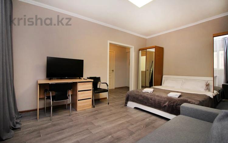 1-комнатная квартира · 35 м² · 3/5 этаж, Самал-2 мкр 46 за 18 000 ₸ в Алматы, Медеуский р-н — фото 17