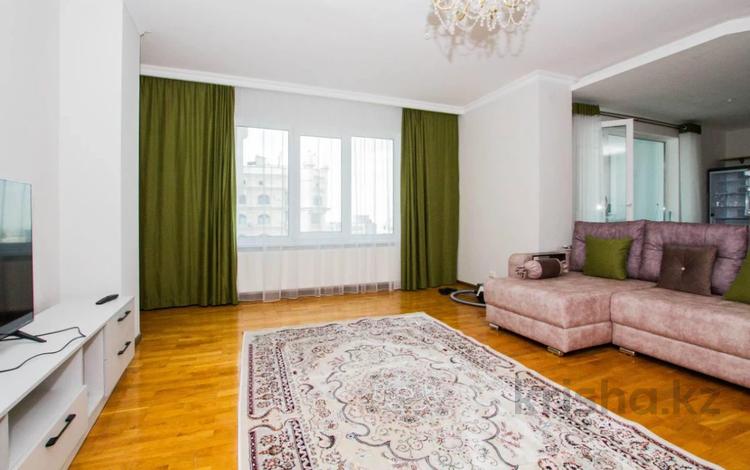 2-комнатная квартира, 80 м², 13 этаж помесячно, Ходжанова 76 — Аль-Фараби