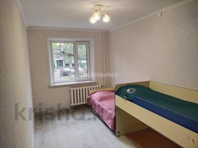 3-бөлмелі пәтер · 57 м² · 1/5 қабат, Майкудук, Майкудук, 13й микрорайон 33, бағасы: 10 млн ₸ в Караганде, Алихана Бокейханова р-н