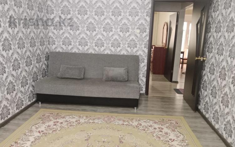 2-комнатная квартира · 56 м² · 3/5 этаж, 11-й мкр 25 за 150 000 ₸ в Актау — фото 2