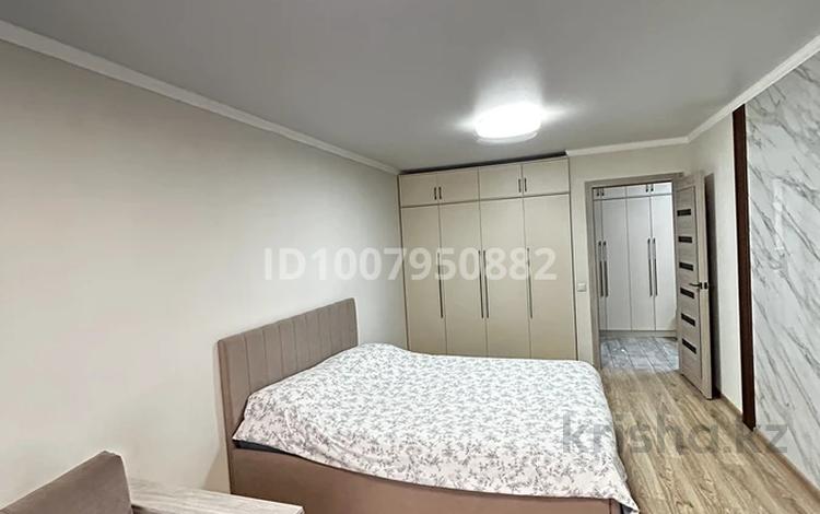 1-комнатная квартира · 47 м² · 2 этаж, мкр Аккент 67 за 15 000 ₸ в Алматы, Алатауский р-н — фото 15