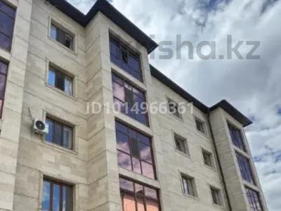 3-комнатная квартира · 85.7 м² · 2/5 этаж, мкр Юго-Восток, Муканова 51/8 за 35.4 млн ₸ в Караганде, Казыбек би р-н