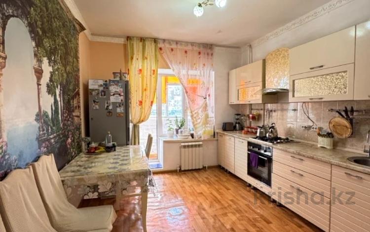 3-бөлмелі пәтер · 86.5 м² · 4/9 қабат, Алтын орда ш/а., бағасы: 26.7 млн ₸ в Актобе, мкр. Алтын орда — фото 9