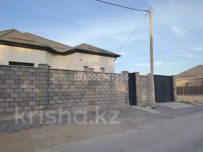 Отдельный дом · 5 комнат · 200 м² · 5 сот., Айнакол 33 — Набережной за 50 млн 〒 в 