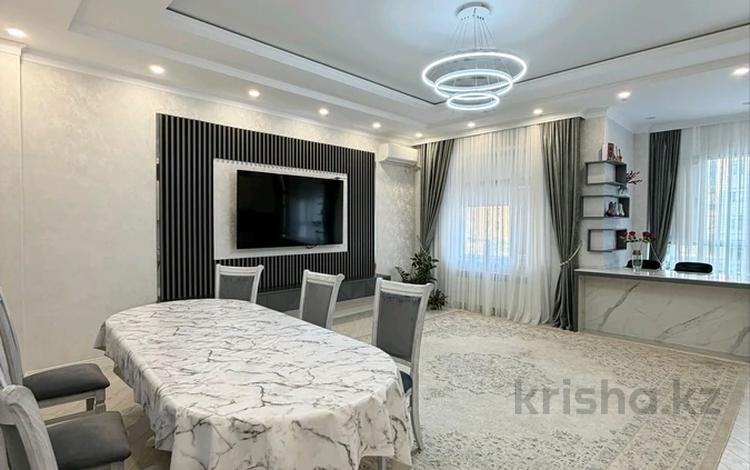 3-бөлмелі пәтер · 130 м² · 1/9 қабат, 28-й мкр 49, бағасы: 60 млн ₸ в Актау — фото 2