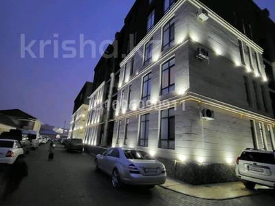 3-бөлмелі пәтер · 140 м² · 5/5 қабат, АҚБҰЛАҚ РИВЬЕРА 9 — Ақнұр ресторан, бағасы: 33 млн ₸ в Жанаозен