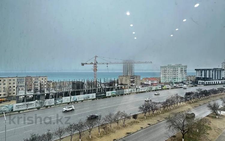 2-бөлмелі пәтер · 84 м² · 5/10 қабат, 13-й мкр 54, бағасы: 36 млн ₸ в Актау — фото 2