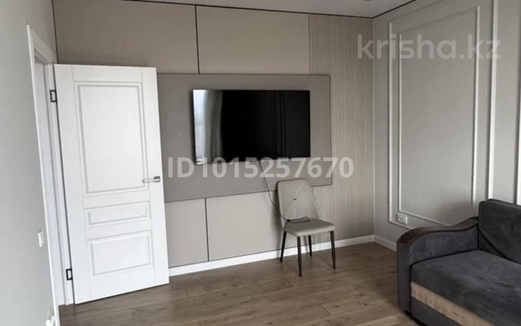 2-бөлмелі пәтер · 70 м² · 8/12 қабат, Аэропортная 58 к1, бағасы: 300 000 ₸ в  — фото 2