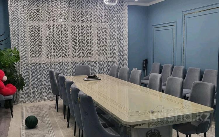 Жеке үй · 7 бөлме · 270 м² · 8 жүзд., мкр Шапагат 12, бағасы: 150 млн ₸ в Шымкенте, Каратауский р-н — фото 47