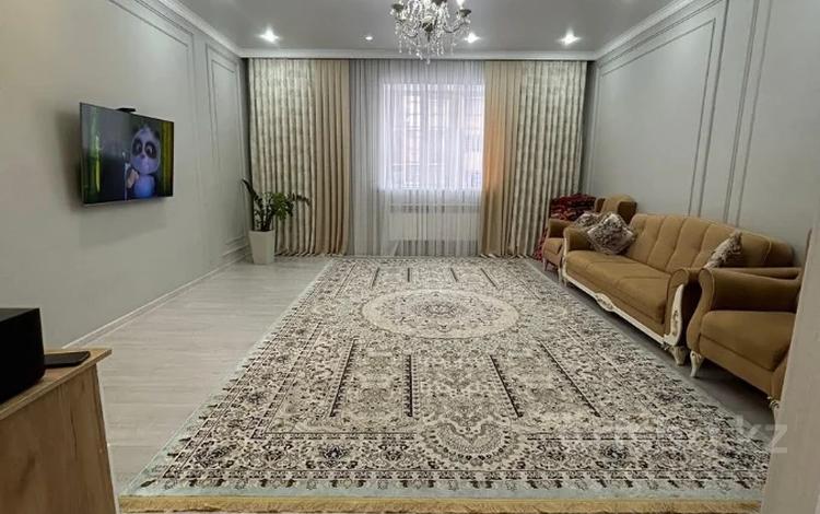 3-бөлмелі пәтер · 121.3 м² · 3/5 қабат, Алтын орда ш/а., бағасы: 36 млн ₸ в Актобе, мкр. Алтын орда — фото 2