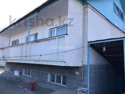 Отдельный дом · 6 комнат · 215 м² · 15 сот., Алатау 20А — 8 микрорайон за 38 млн 〒 в Конаеве (Капчагай)