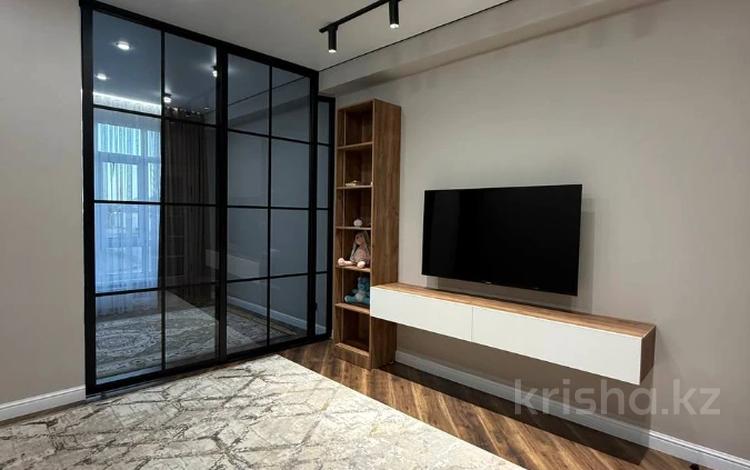 2-комнатная квартира · 72 м² · 1/5 этаж, мкр Нурсая, мкрн Самал 15 за 30 млн ₸ в Атырау — фото 4