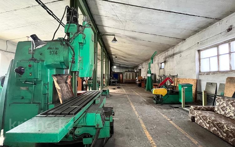 Промбаза · 365 соток, мкр Фёдоровка , Орлова 99/1 — Магазин одежда за 800 000 〒 в Караганде, Казыбек би р-н — фото 3