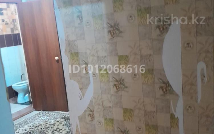 2-бөлмелі пәтер · 63 м² · 5/5 қабат, ул. Абая 5/6, бағасы: 14 млн ₸ в Сатпаев — фото 2