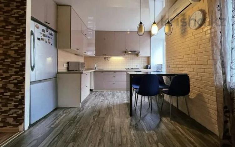 3-бөлмелі пәтер · 90 м² · 3/4 қабат, Серкебава 53, бағасы: 60 млн ₸ в Алматы, Бостандыкский р-н — фото 4