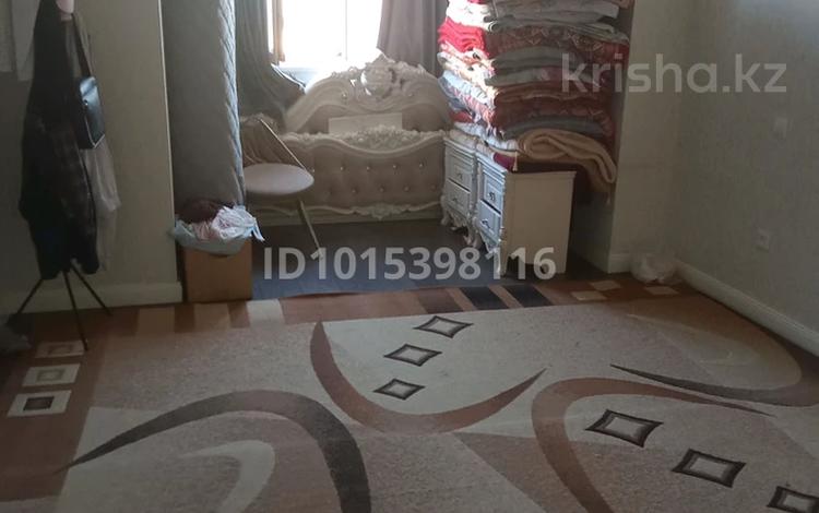 3-бөлмелі пәтер · 74 м² · 3/9 қабат, 32В ш/а. 1 — Ділда супермаркет мектеп садик, бағасы: 200 000 ₸ в Актау, 32В мкр — фото 2